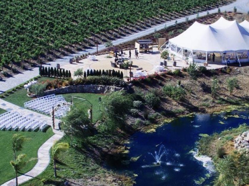 The Wedding Website of Jenny Simmons and Aaron Lang