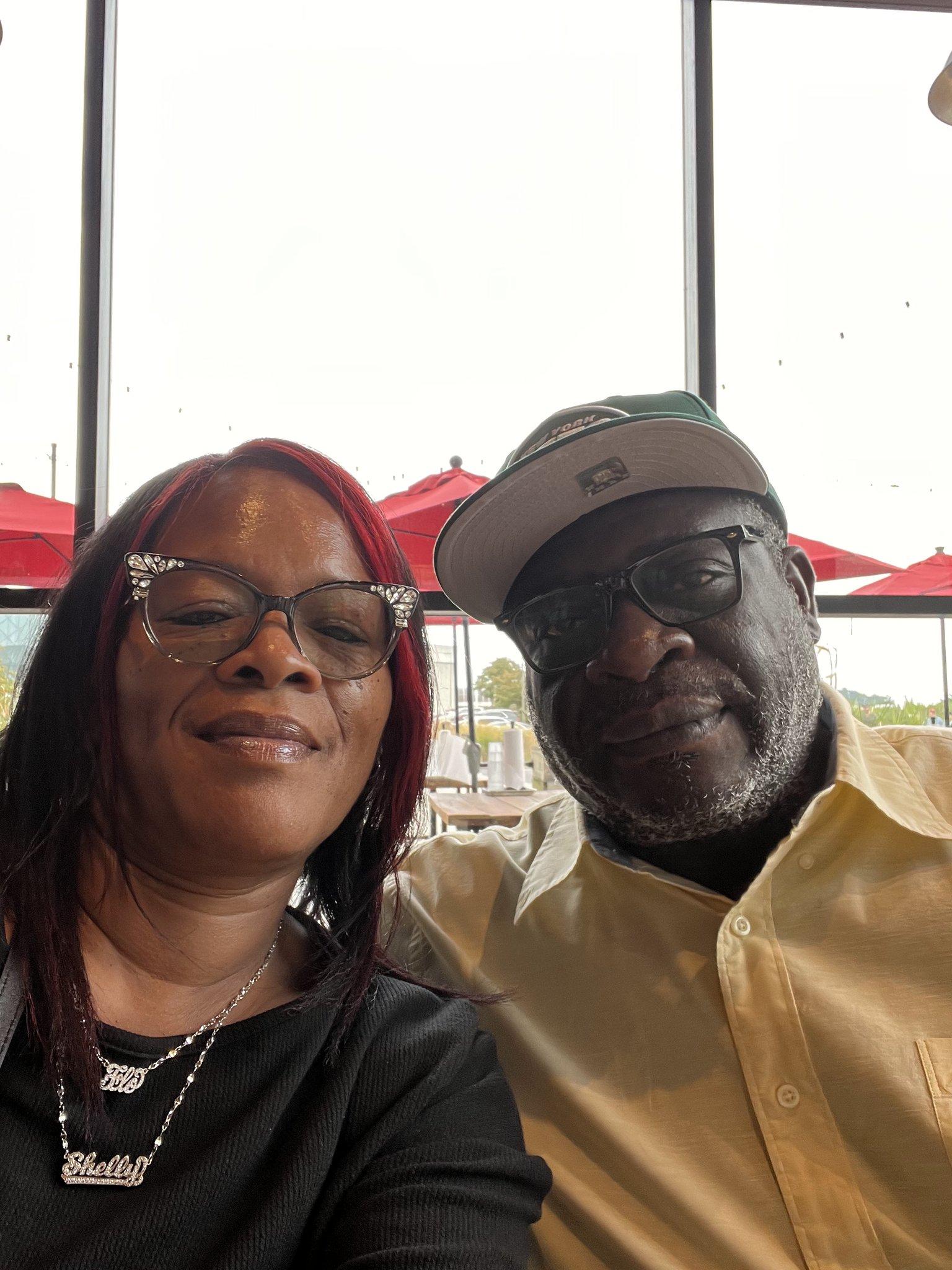 The Wedding Website of Shelly Bolling and Delroy Fisher