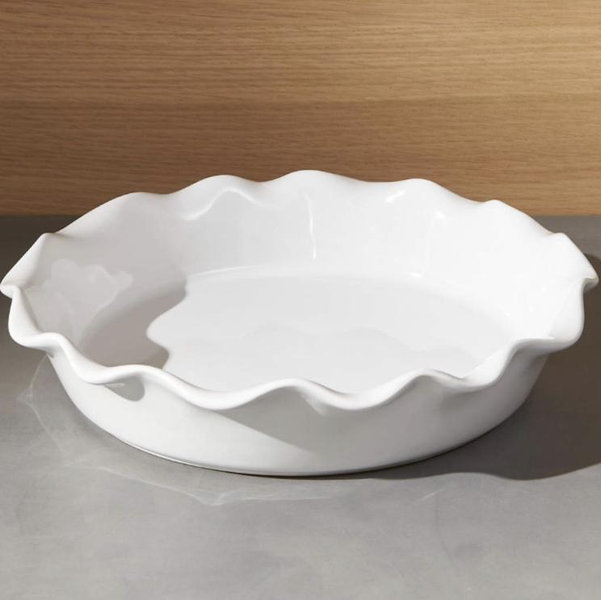 White Ruffle Pie Dish