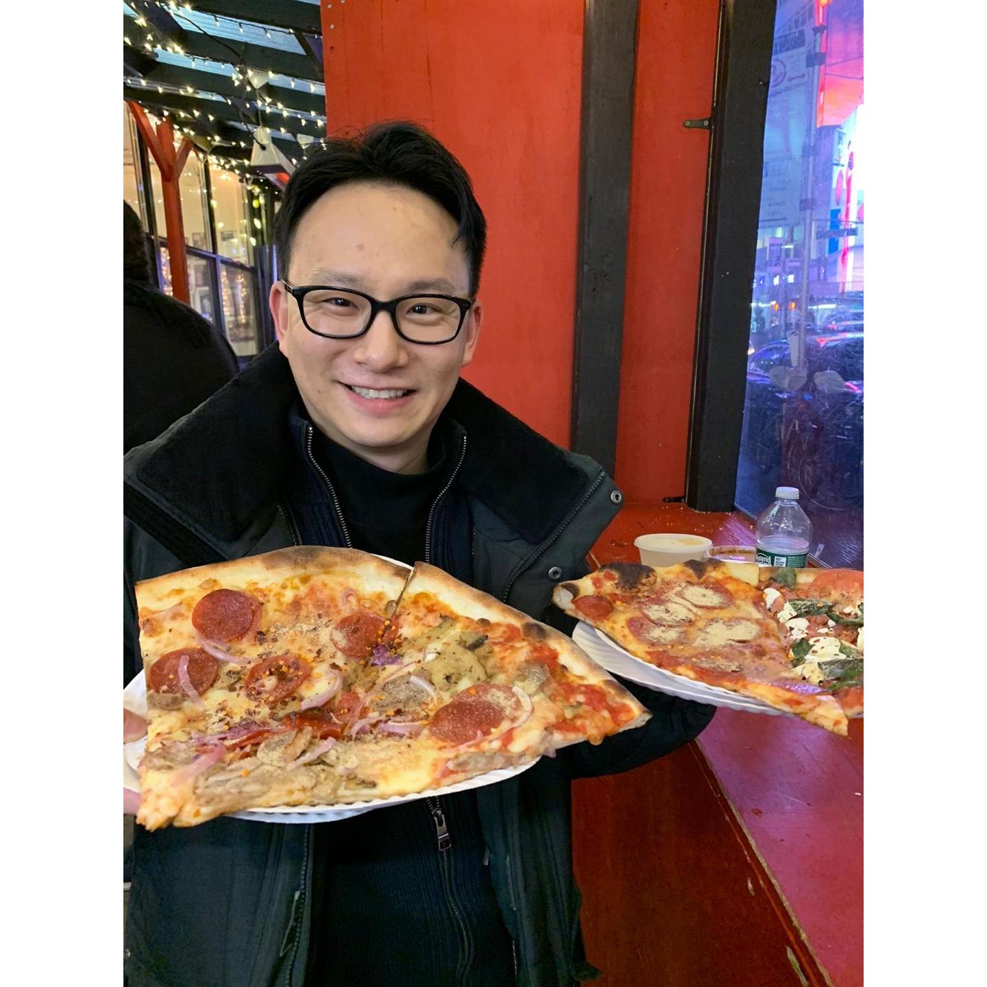UlsanBoy (Country boy) Liking NYC Pizza