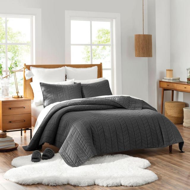 UGG® Dawn 3-Piece King Quilt Set in Charcoal