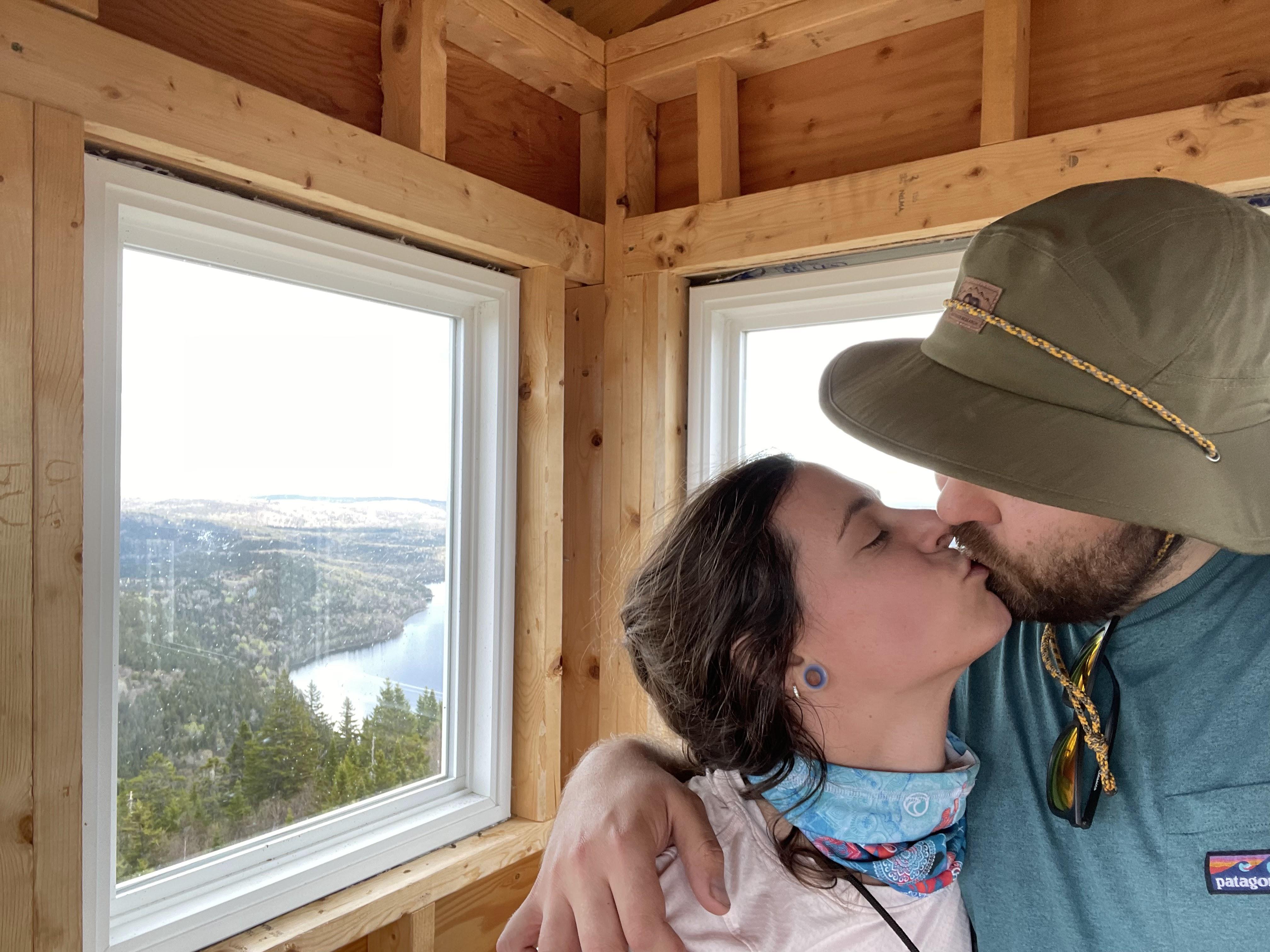 The Wedding Website of Julia Manczurowsky and Roman Greer