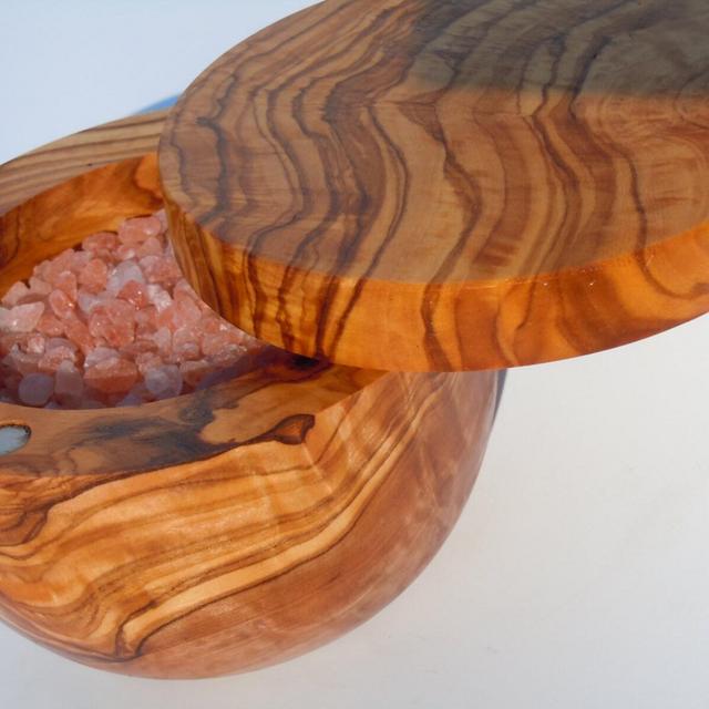 Olive wood salt keeper/ salt cellar with magnetic lid, free shipping,US seller, amazing finish