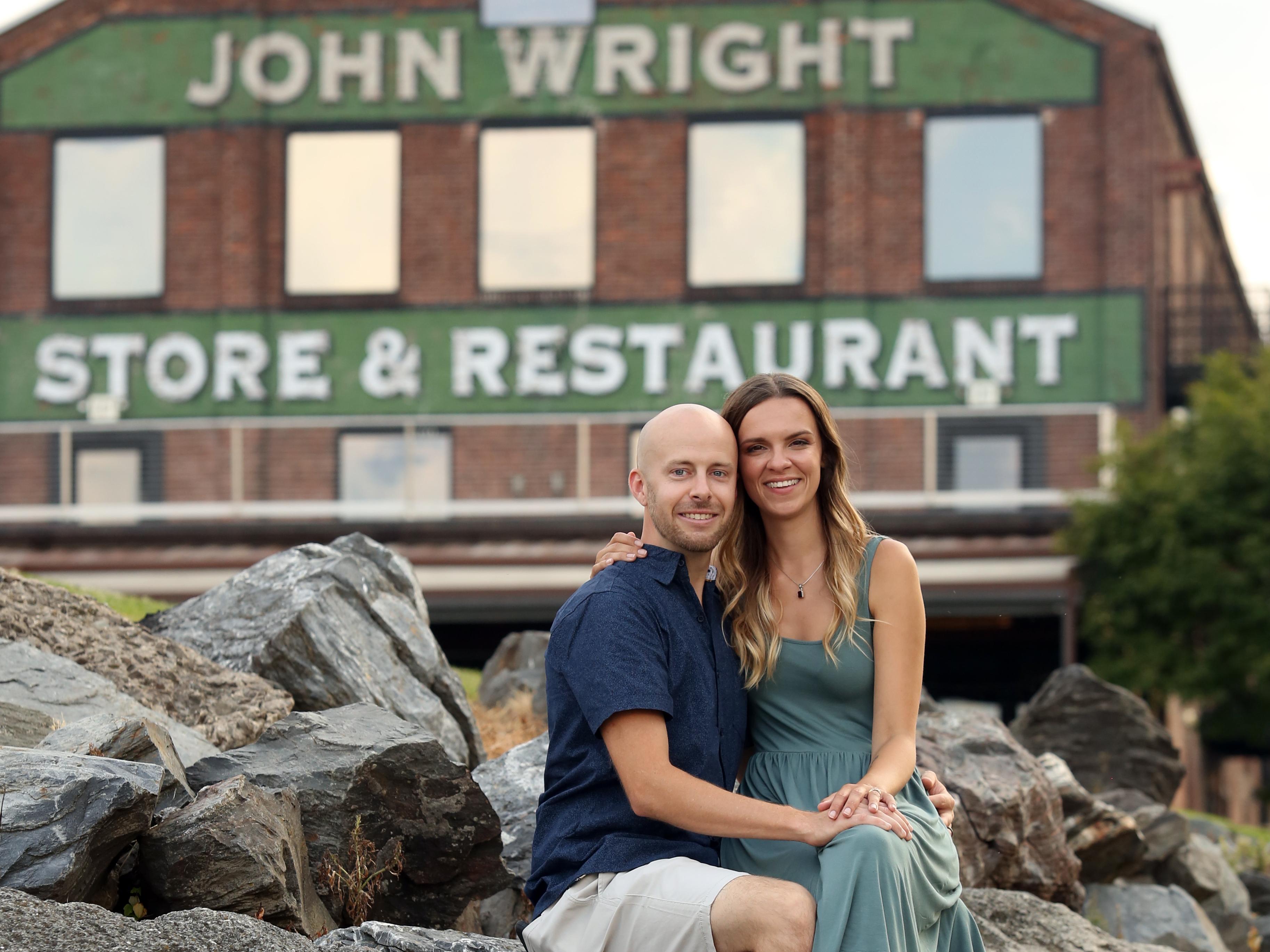 The Wedding Website of Johanna Young and Chris Young