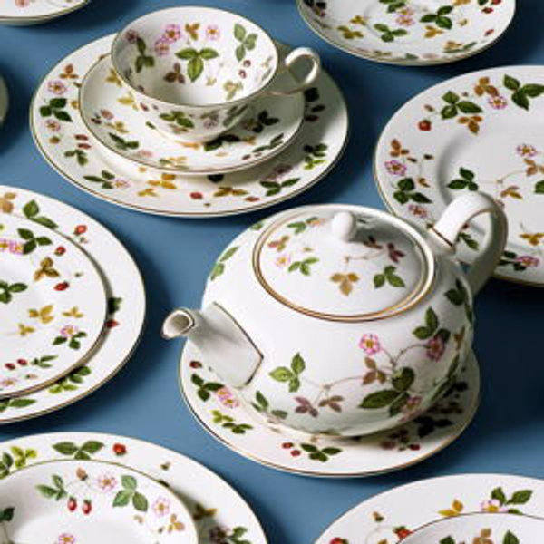 Wedgwood Wild Strawberry China Collection