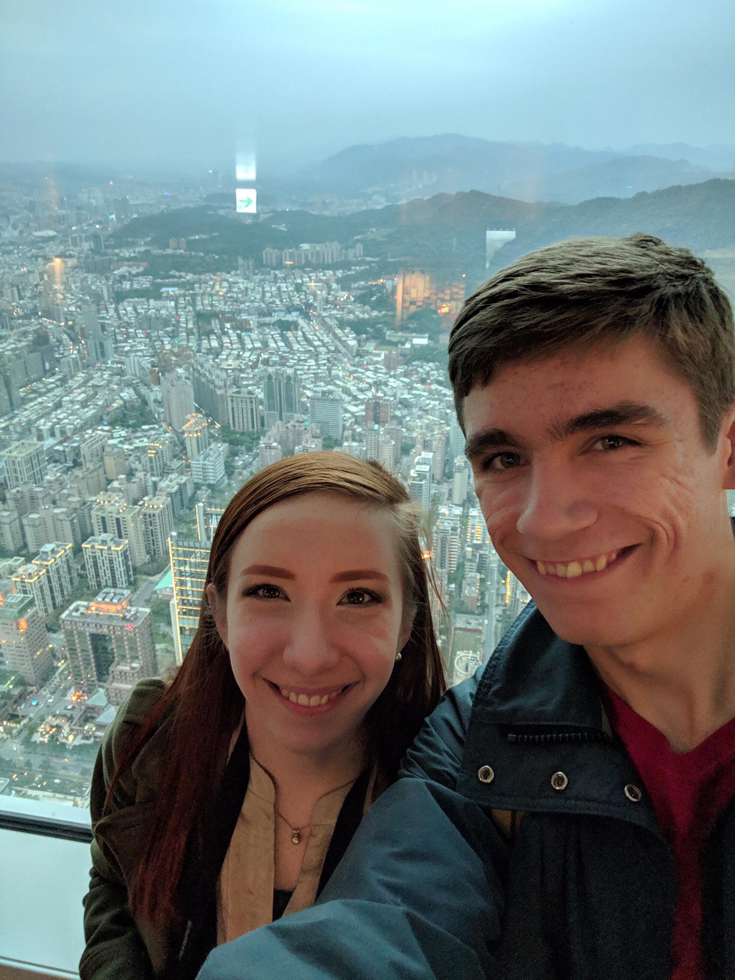 our first romantic date in taiwan at the top of taipei 101 😊