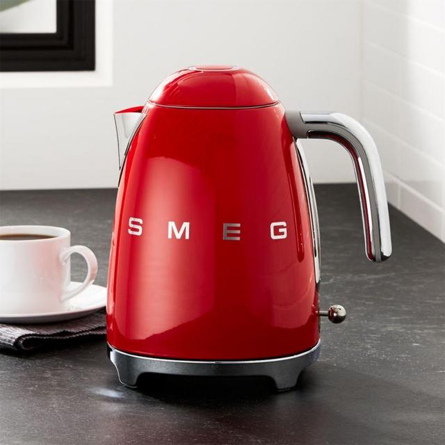 SMEG Red Retro Electric Kettle