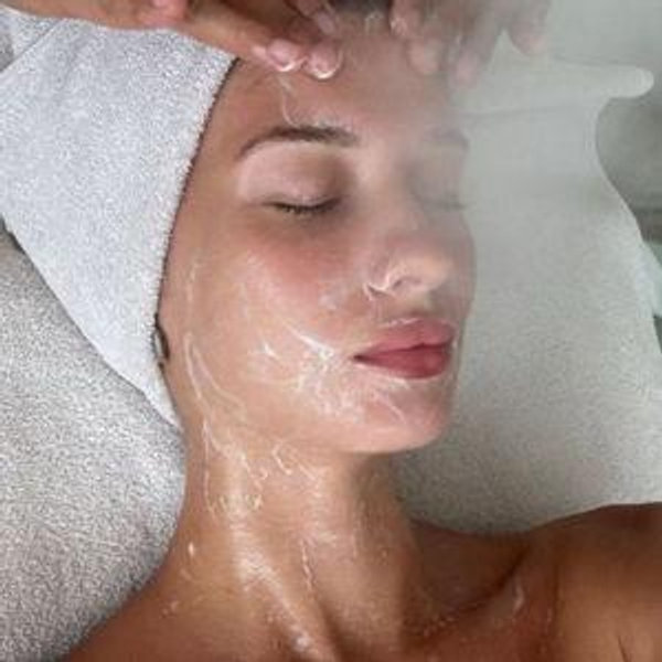 Bridal Facial (Before Wedding)