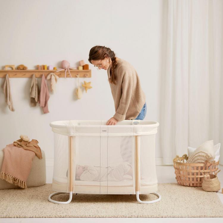 BabyBjörn, 2-in-1 Baby Crib | Zola Baby