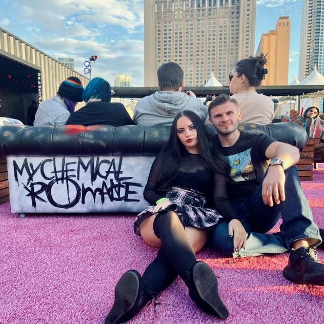 Izabella and Konnor at the When We Were Young Rock Fest in Vegas 🤘