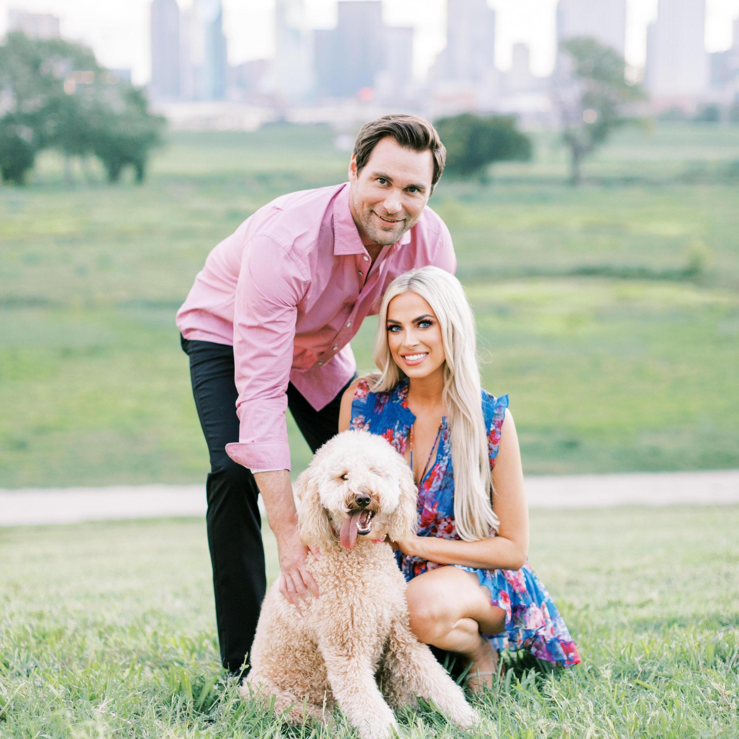 Riley’s guest appearance at our engagement shoot 📸