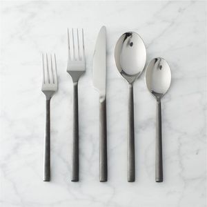 20-piece pattern 127 flatware set