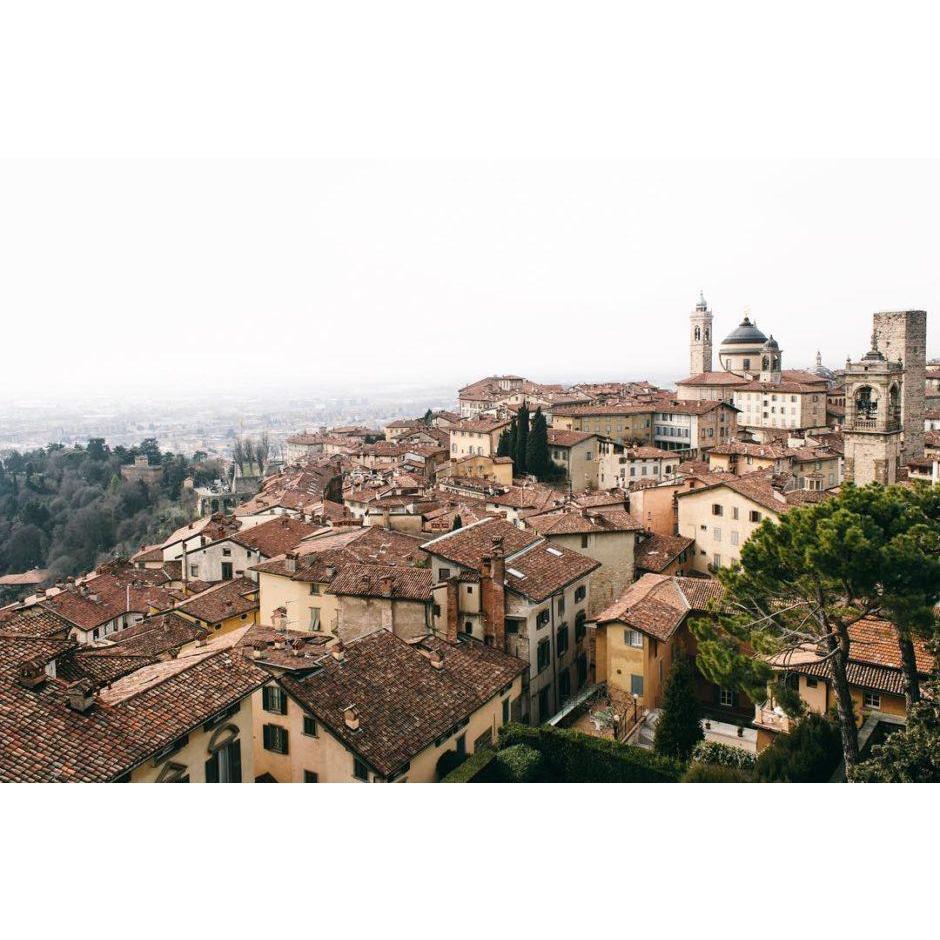 UPPER BERGAMO
There are many paths that will take you to viewpoints like this over Upper Bergamo. My advice: get lost and enjoy the adventure, even better if it’s with a special someone.