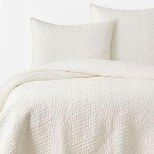 Cotton Voile Lightweight Quilt | The Company Store