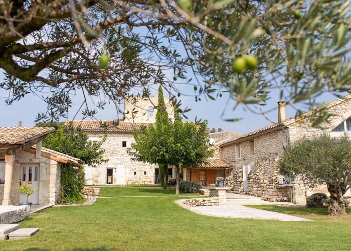 The Wedding Website of Gaspard   and Bruna   