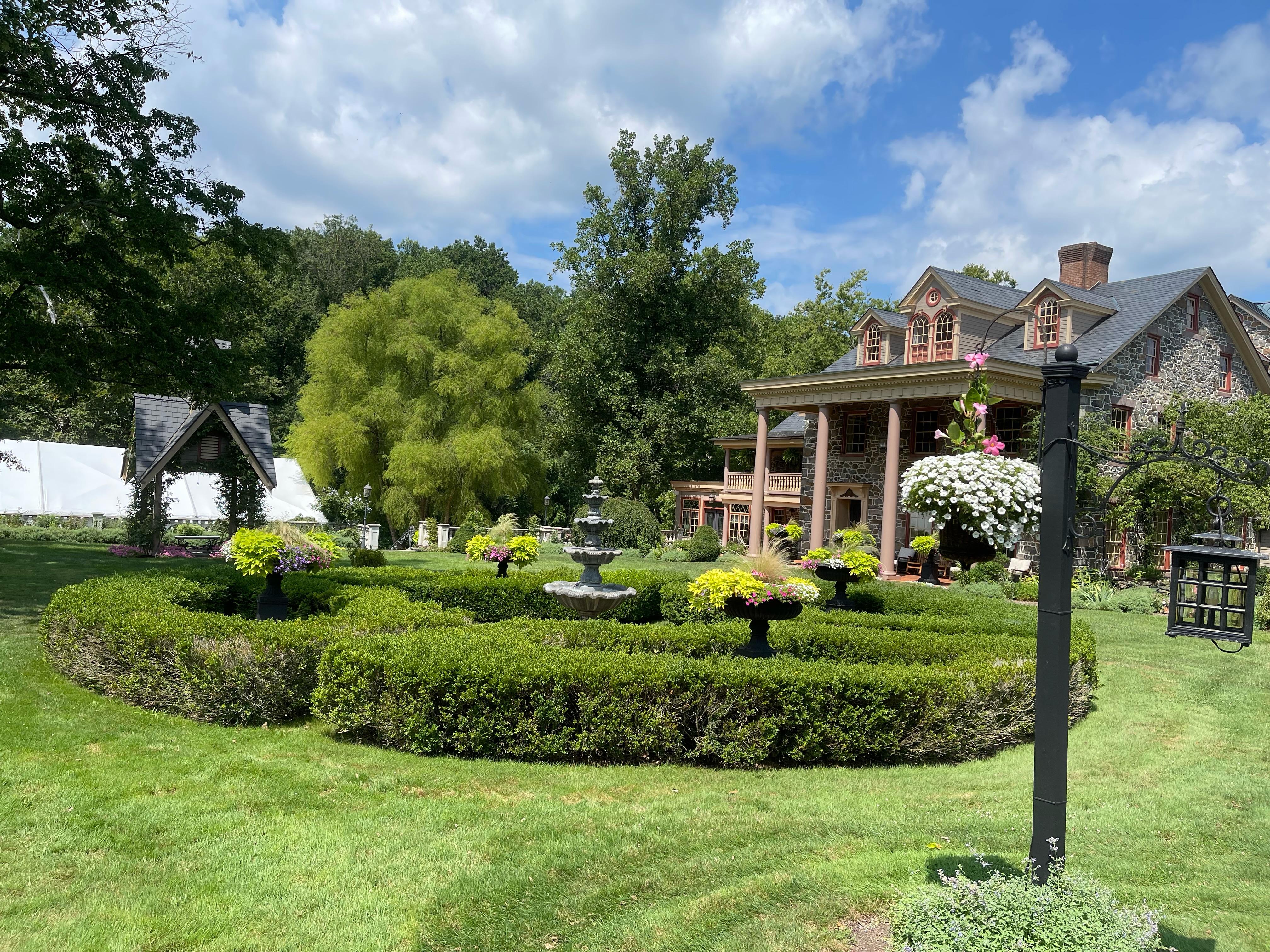 The Wedding Website of Lillie C. Seger and Stephen Seger