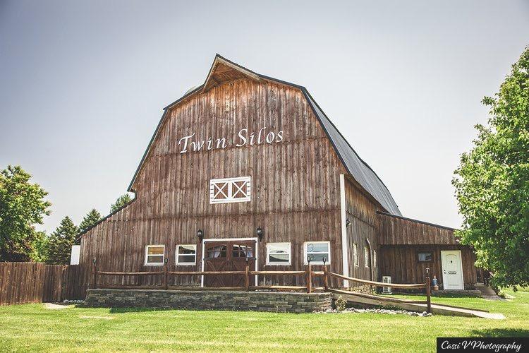 The Wedding Website of Alli Schneider and Matty Struzik