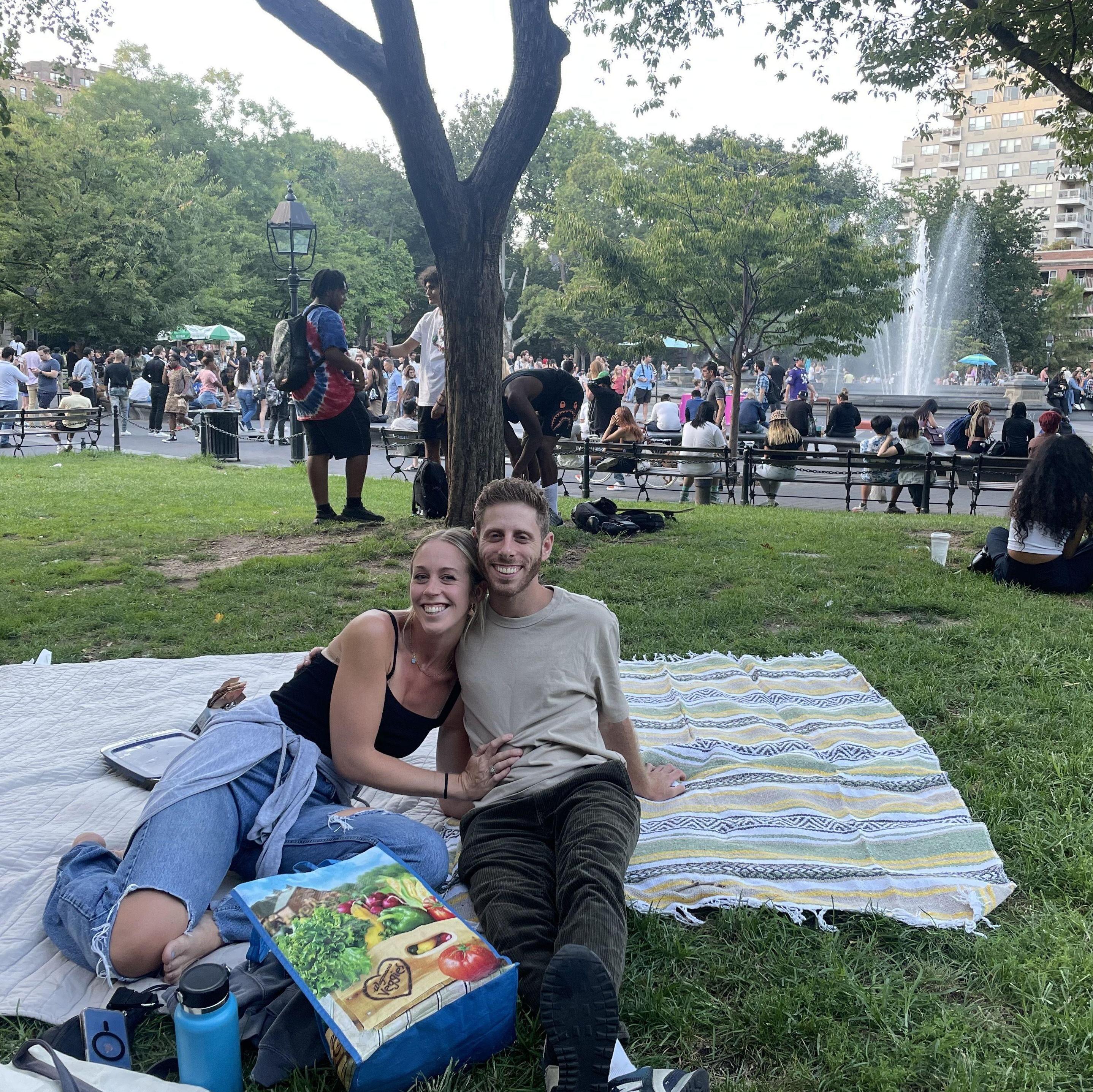 Hosting a Shabbat dinner in Washington Square Park