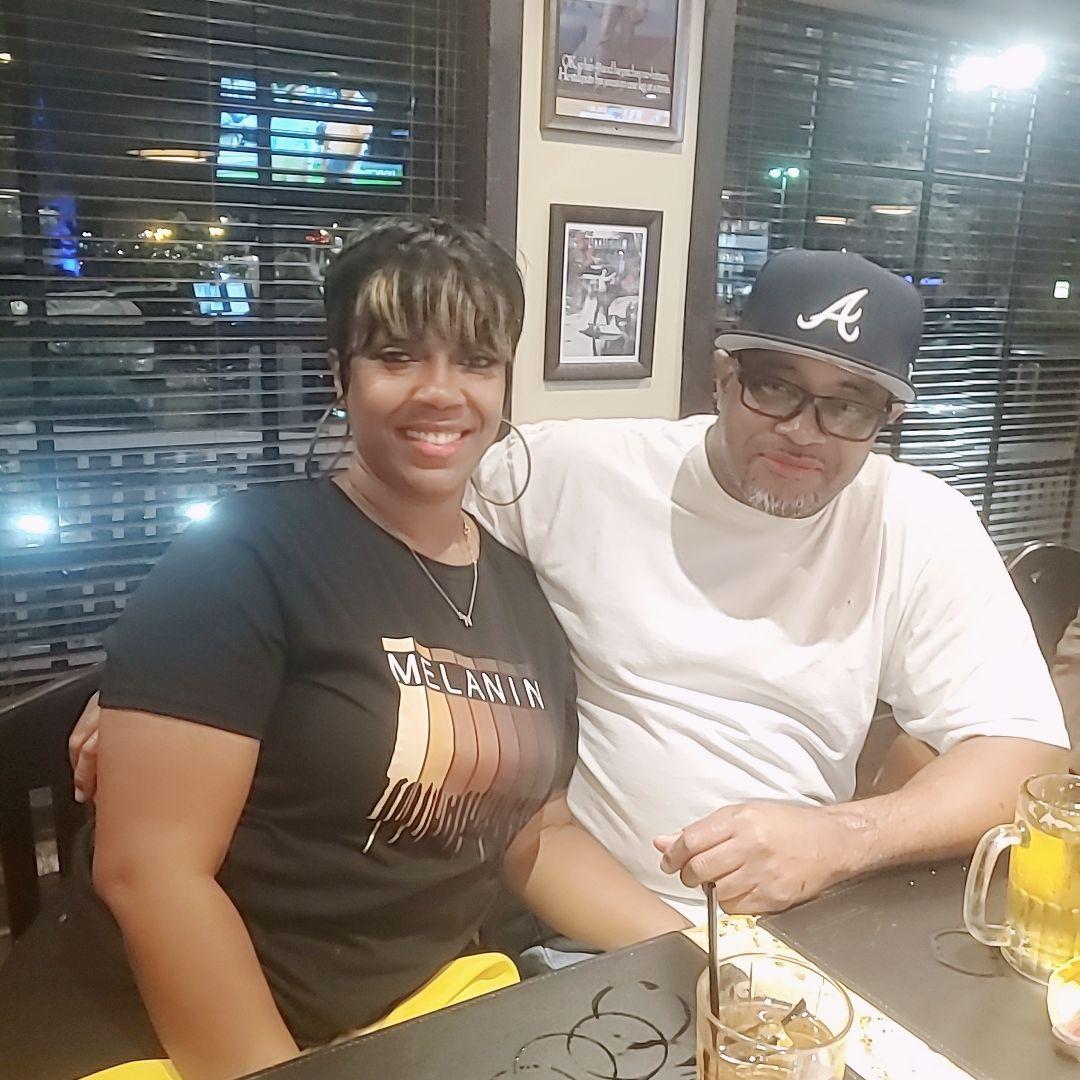 Date night @ our favorite Happy Hour Spot, Saltgrass!