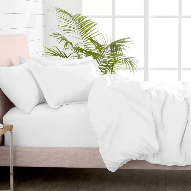 Pizuna 100% Cotton Queen 1 Pc Duvet Cover + 1 Pc Fitted Sheet Set 400 Thread Count White Sateen Weave Luxurious Long Staple Cotton 4 Piece Bedding Set - 1 Duvet Cover, 2 Pillow Shams, 1 Fitted Sheet