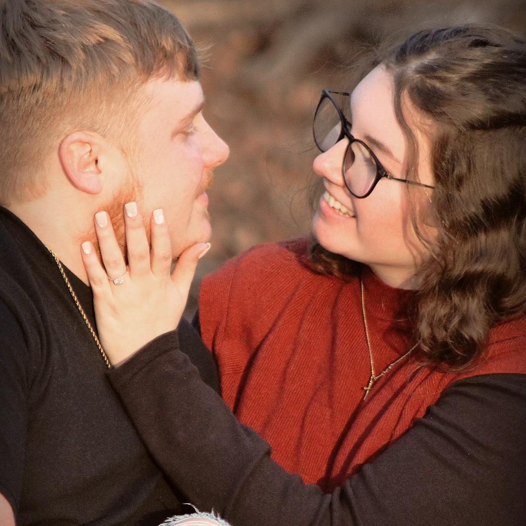 First set of Engagement Photos!📸