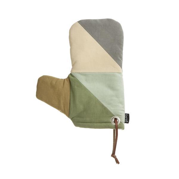 Triangle Oven Mitt