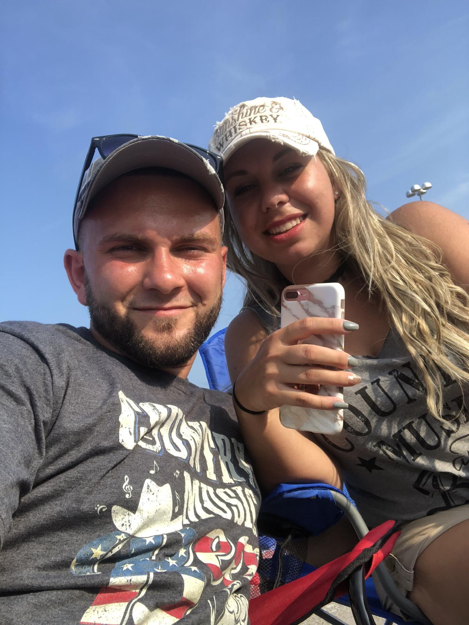 Country concert buddies
