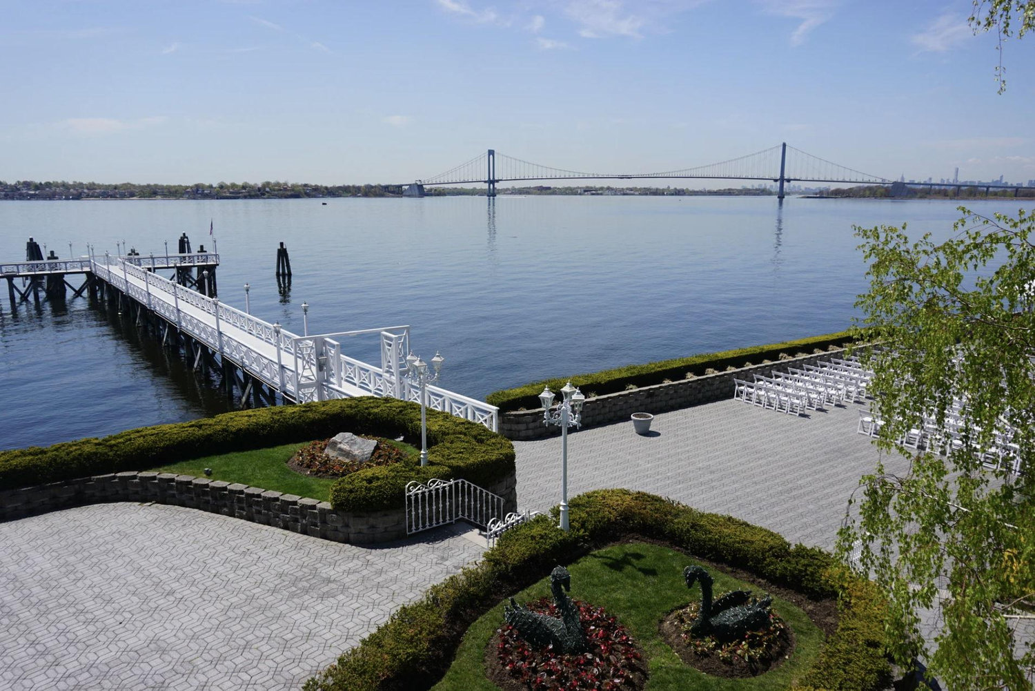 The Wedding Website of Dean Pitcher and Siobhan Sullivan