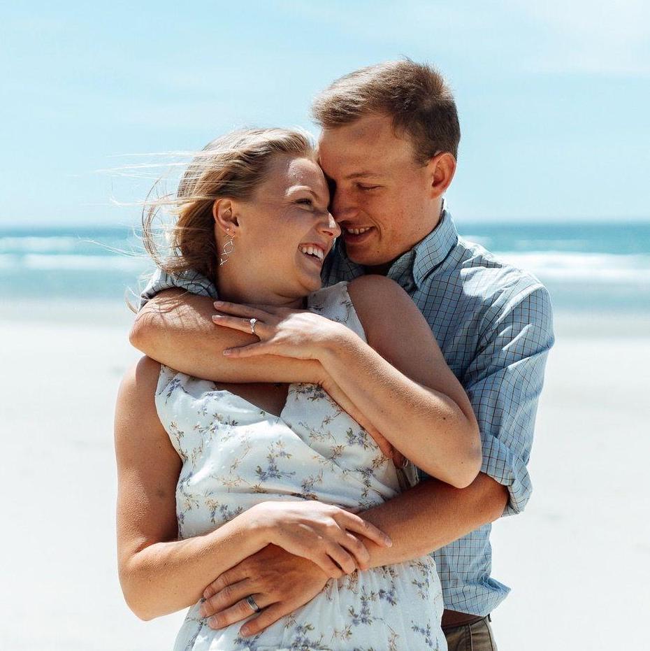 Engagement photos on the Oregon Coast.