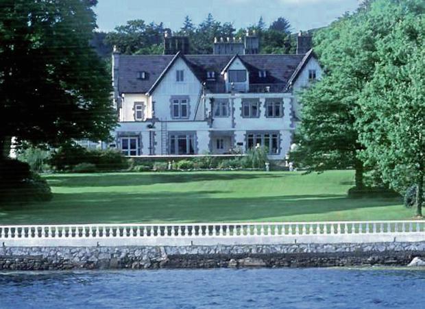 The Wedding Website of Vicki McGivern and Dara Lowe