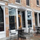 LakeHouse Pub