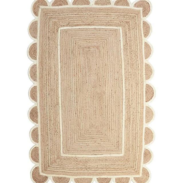 Weaving Village Scalloped Natural Jute Area Rug, Natural Base Off White Trim