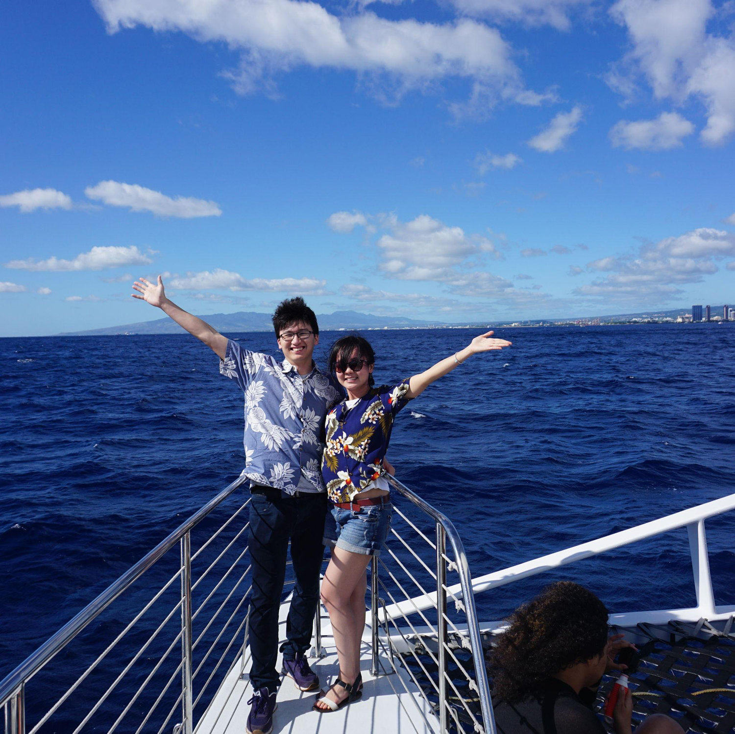 A catamaran ride around Oahu