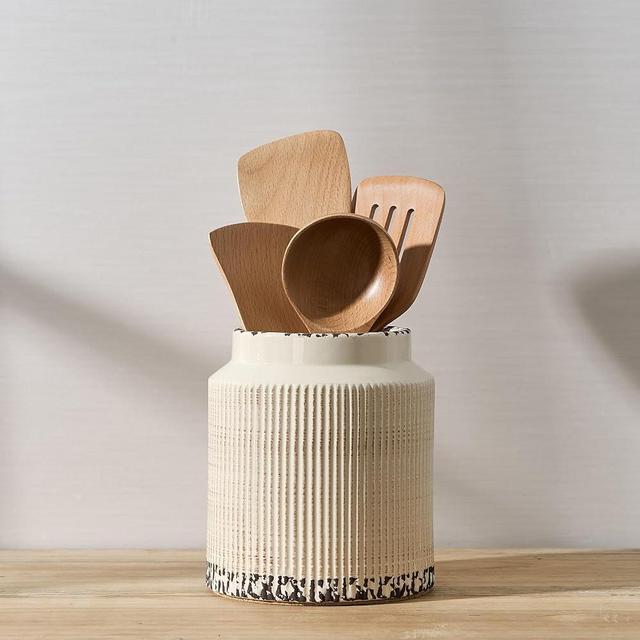 JIEMEI HOME Kitchen Utensil Holder, 6.77" Ceramic Farmhouse Stable Utensil Crock for Countertop, Vintage Style Cooking Tool Organizer with Cork Mat, Spatula Holder For Kitchen Decor, Antique Beige