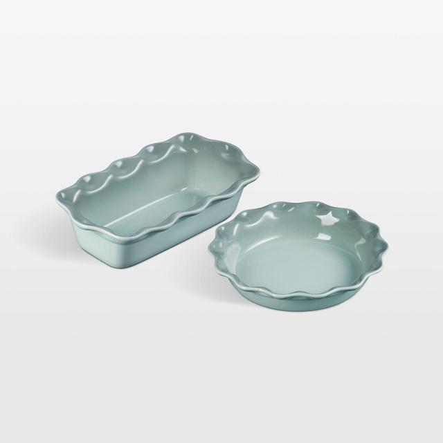 Le Creuset ® Sea Salt Fluted Pie and Loaf Pan Set