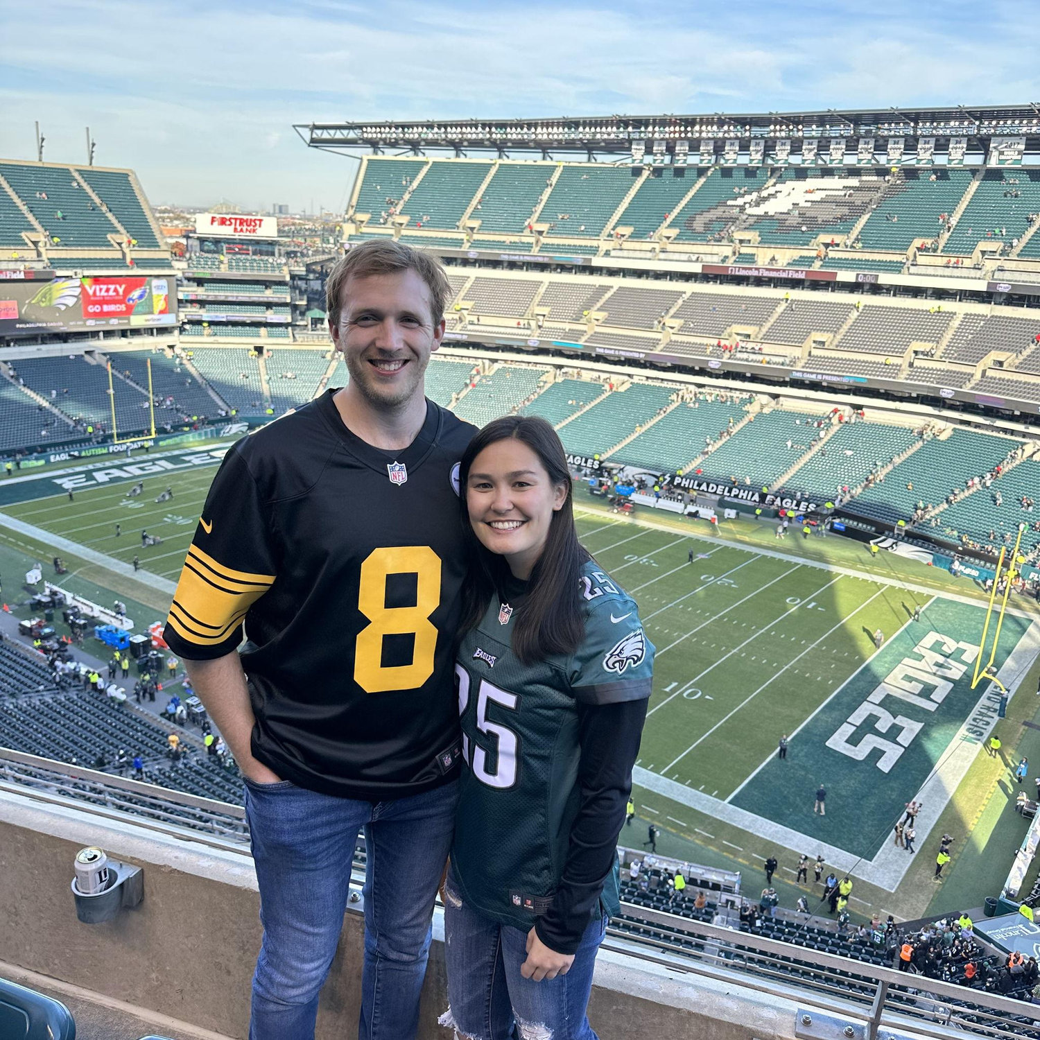 Rachel is still an Eagles fan at heart so any other chance she gets she will still pick the Eagles.