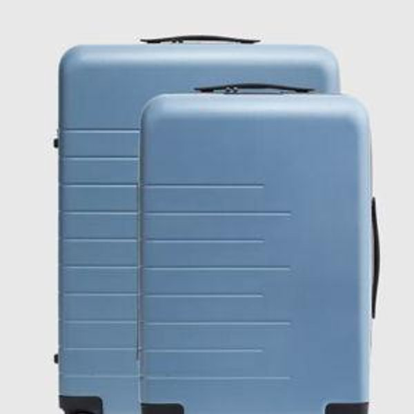 Carry-On & Medium Check-In Suitcase Set in Blue