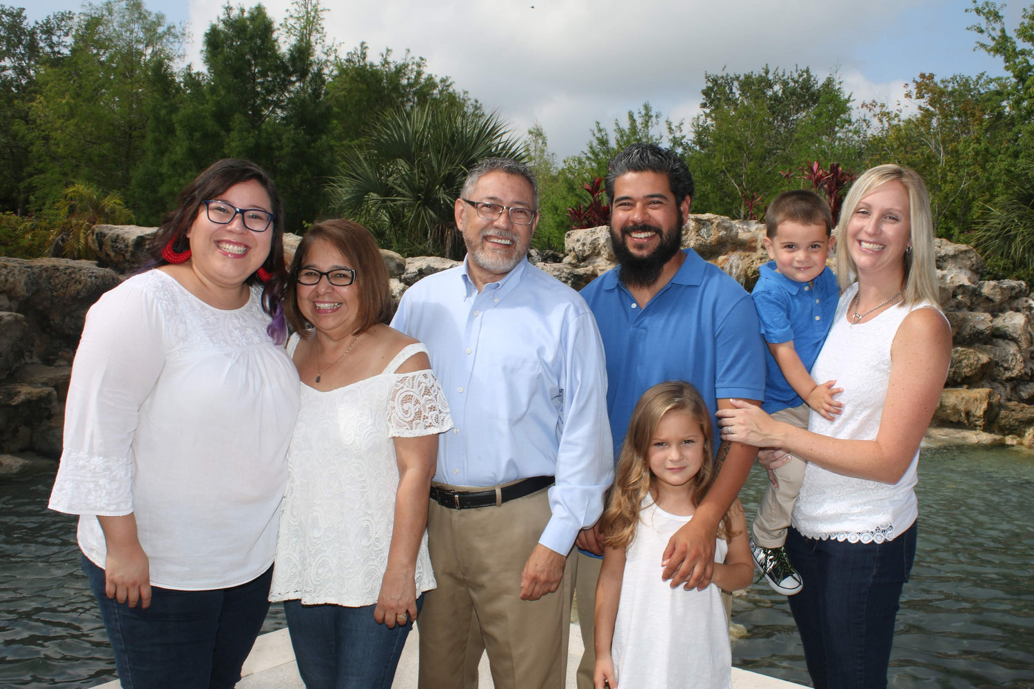 The Wedding Website of Angela Canales and Frank Canales