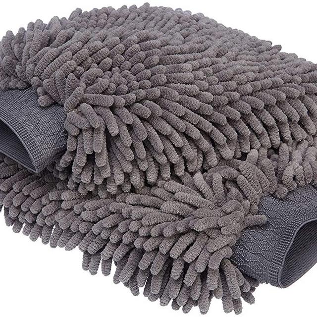 AmazonBasics Deluxe Microfiber Car Wash Mitt, 2 Pack