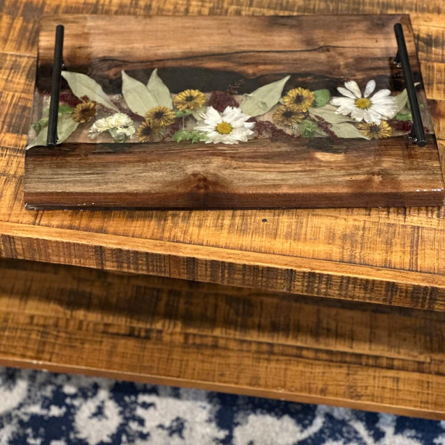 Flowers Preserved in Resin and walnut, charcuterie board, wedding bouquet preservation, wedding keepsake, floral preservation,PLEASE READ