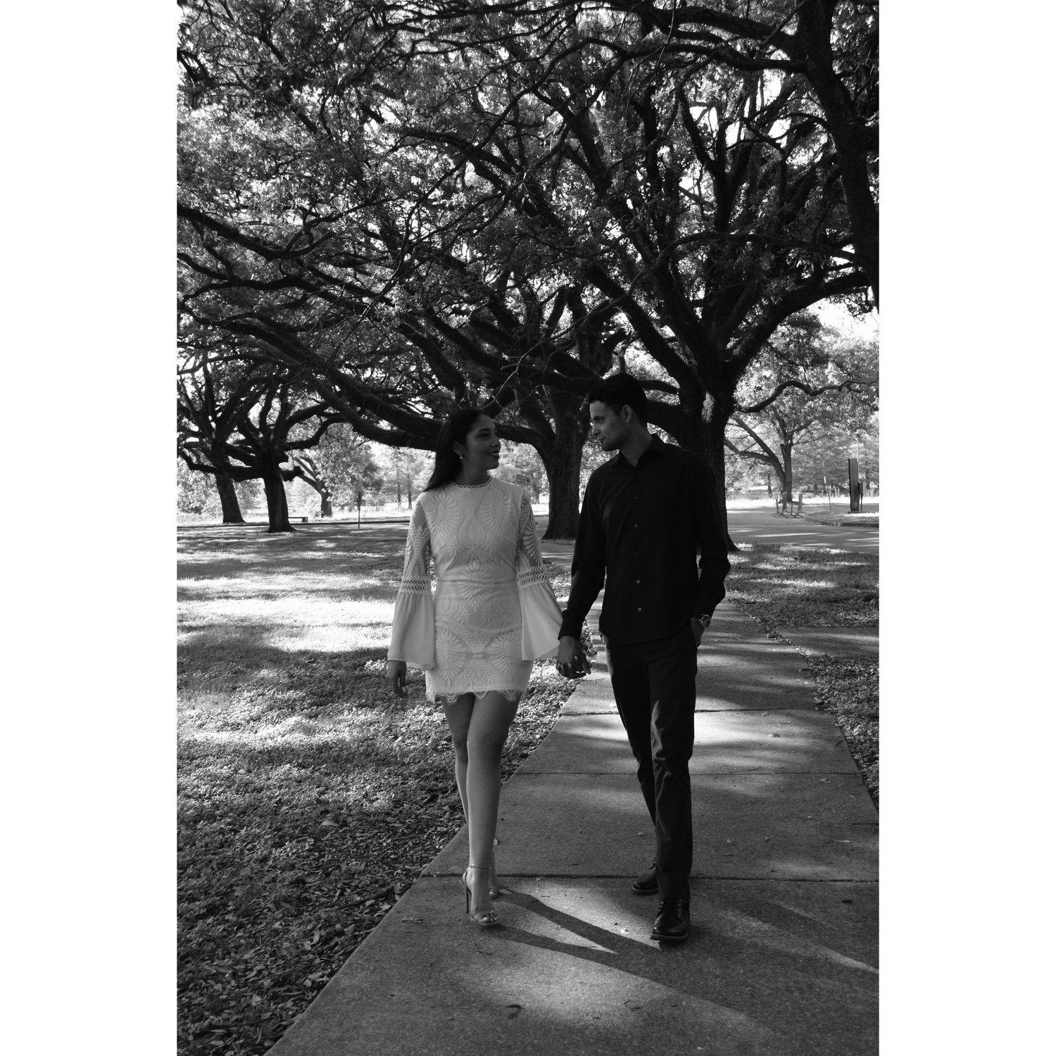Every moment with you is a memory I want to keep forever.
Cada momento contigo es un recuerdo que quiero guardar para siempre.