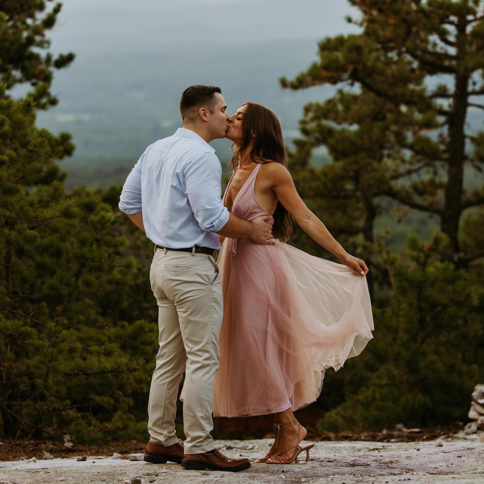 Engagement Pictures at Minnewaska State Park