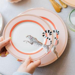 Yvonne Ellen Dinnerware Set