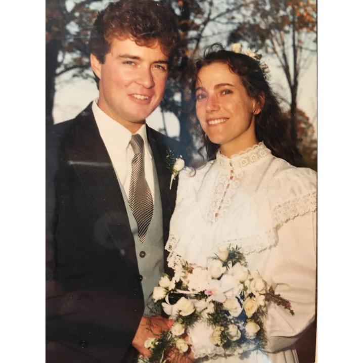 We will share a wedding anniversary (October 9) with Victor's parents. Pretty cool!