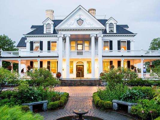 The Wedding Website of Lindsey Yenter and Kieran Hillery