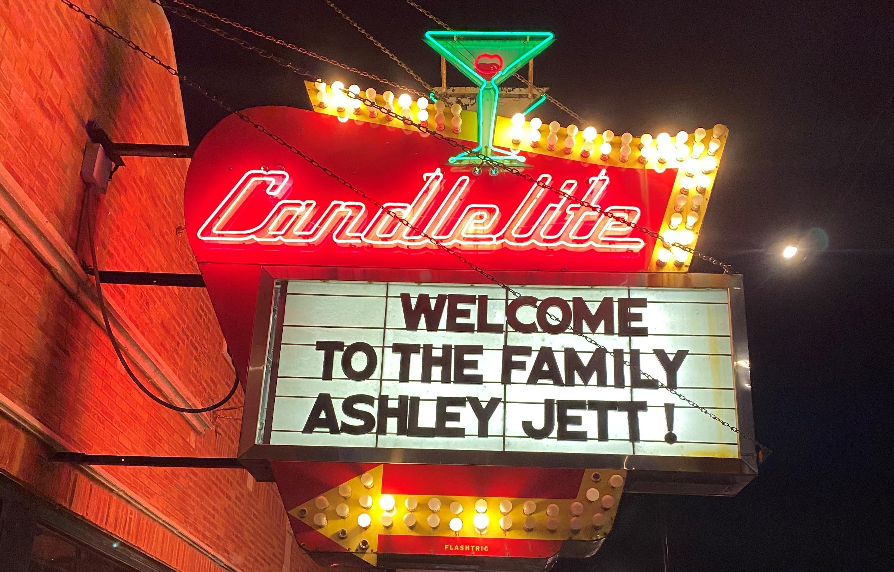 The Wedding Website of Tim Vernon and Ashley Jett