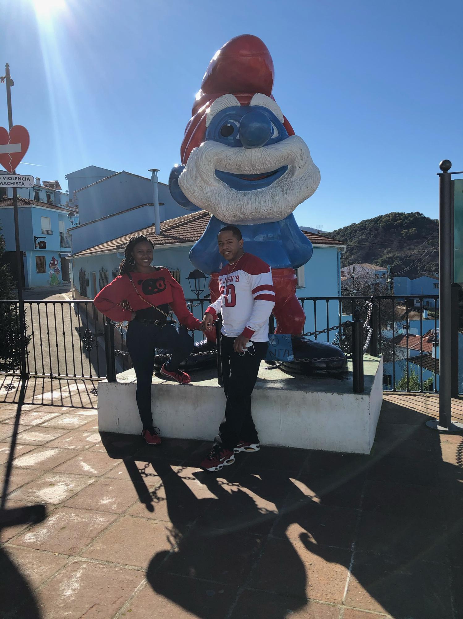 Trip to Malaga and stop to famous smurf town.