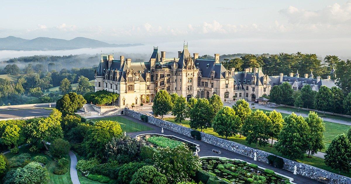 The Wedding Website of Lindsay Sechrest and Michael Schwob
