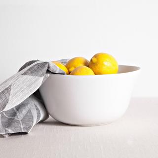 Simple Serving Bowl