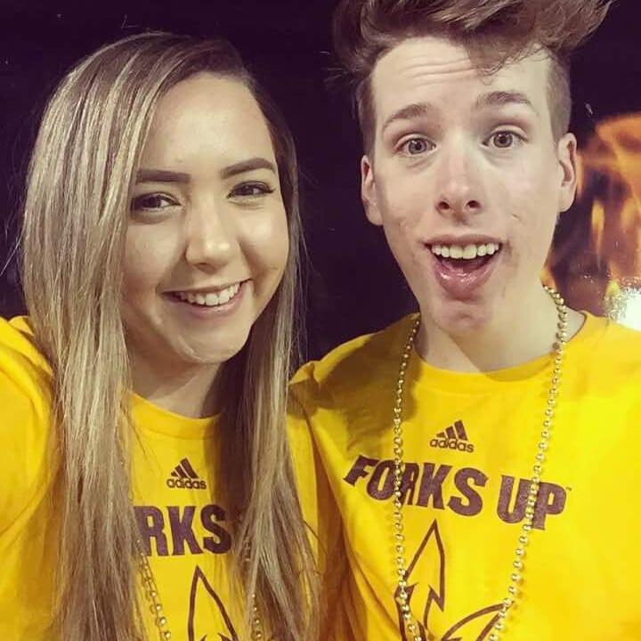 Long distance was hard, but we made it work. We always had a good time during Ben’s visits to see me in Arizona ☀️